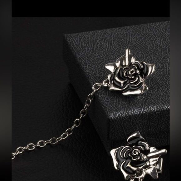 Vintage Inspired Rose Collar Pin/ Sweater Pin/ Brooch, Silver Tone, Engr… - Picture 3 of 4